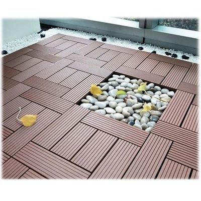 300 X 300 Wpc सजावटी दीवार पैनल लकड़ी के तल Redrose Diy इंटरलॉकिंग डेक टाइलें