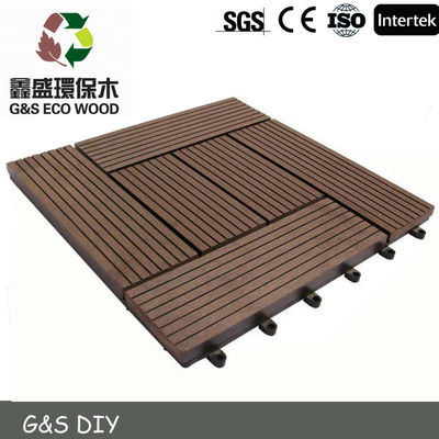 300 X 300 Wpc सजावटी दीवार पैनल लकड़ी के तल Redrose Diy इंटरलॉकिंग डेक टाइलें