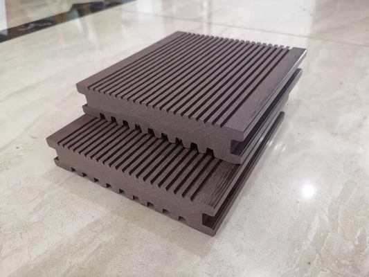 146 X 22mm कॉफ़ी WPC होलो बोर्ड वुड और प्लास्टिक कम्पोजिट अलंकार 140MM