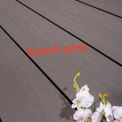 138 X 26mm एक्सट्रूडेड प्लास्टिक आर्टिफिशियल टिम्बर डेकिंग WPC कम्पोजिट